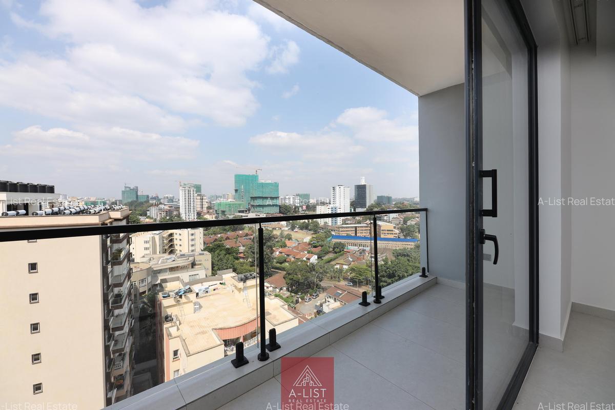 3 Bed Apartment with En Suite at Brookside Drive - 4