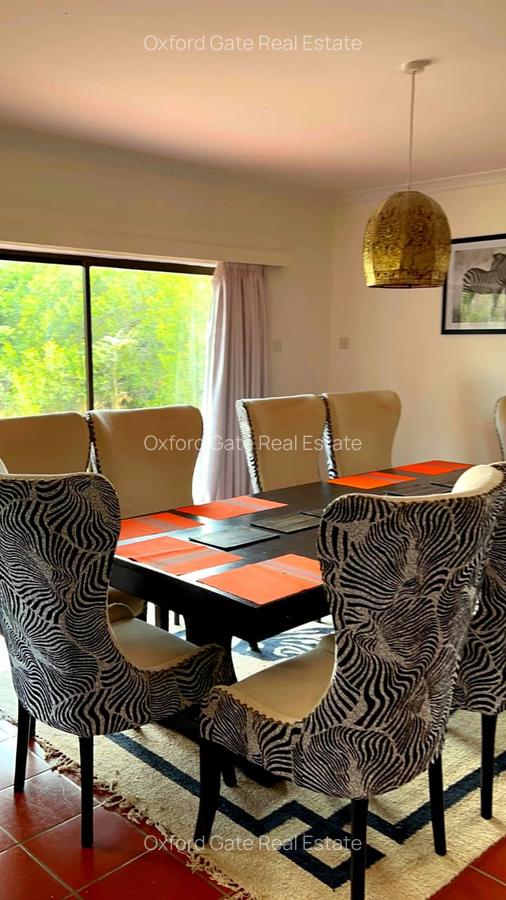 5 Bed House with En Suite in Nanyuki - 11