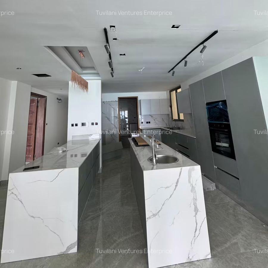 Serviced 2 Bed Apartment with En Suite at Nyali Monbasa - 3