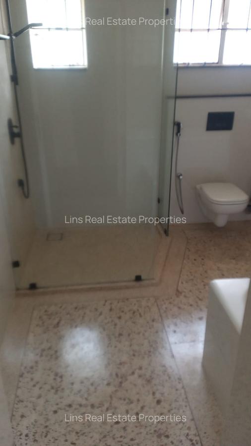 4 Bed House with En Suite in Gigiri - 14