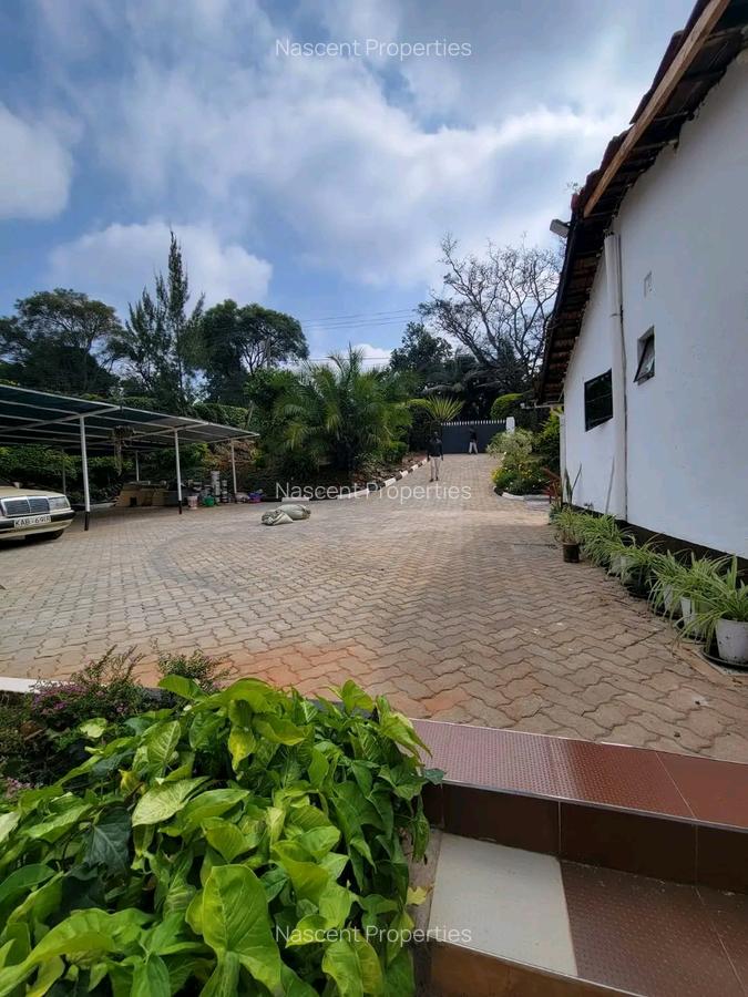 4 Bed House with En Suite in Loresho - 9