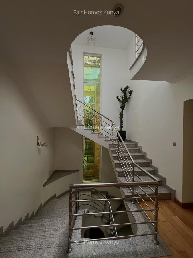 4 Bed Townhouse with En Suite at Riverside Drive - 13
