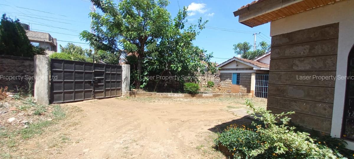 5 Bed Townhouse with En Suite at Kiu River - 1