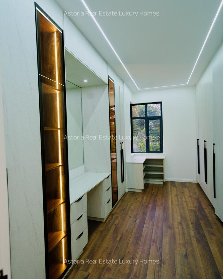 5 Bed Villa with En Suite at 2026-377 - 6