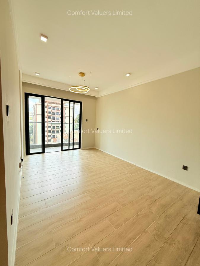 1 Bed Apartment with En Suite at Lavington - 2