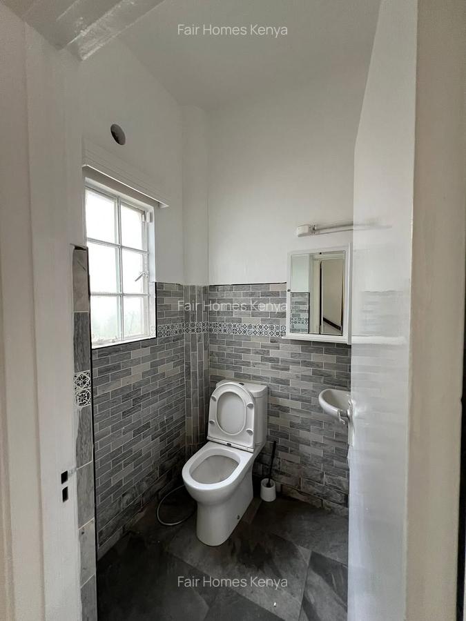 3 Bed House with En Suite at Lavington Green - 6