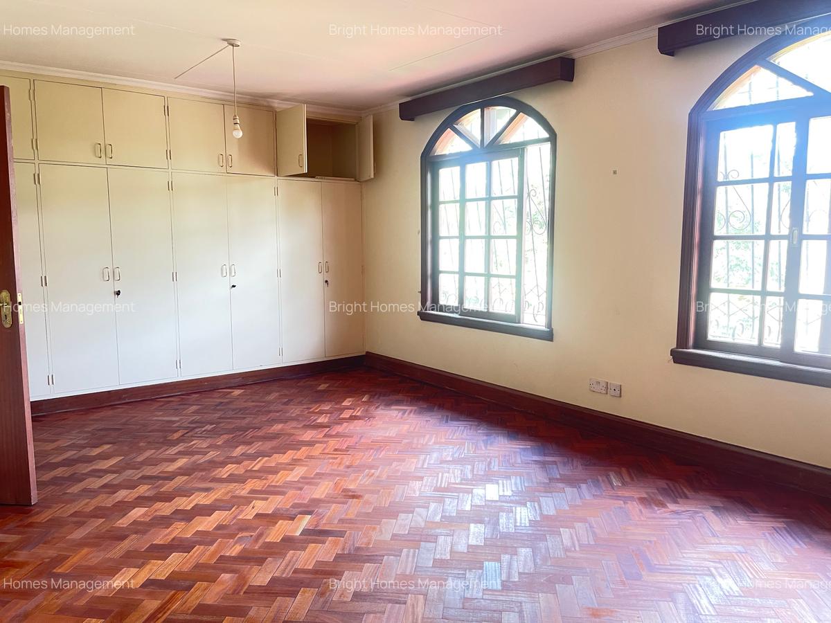 4 Bed Townhouse with En Suite in Kilimani - 11