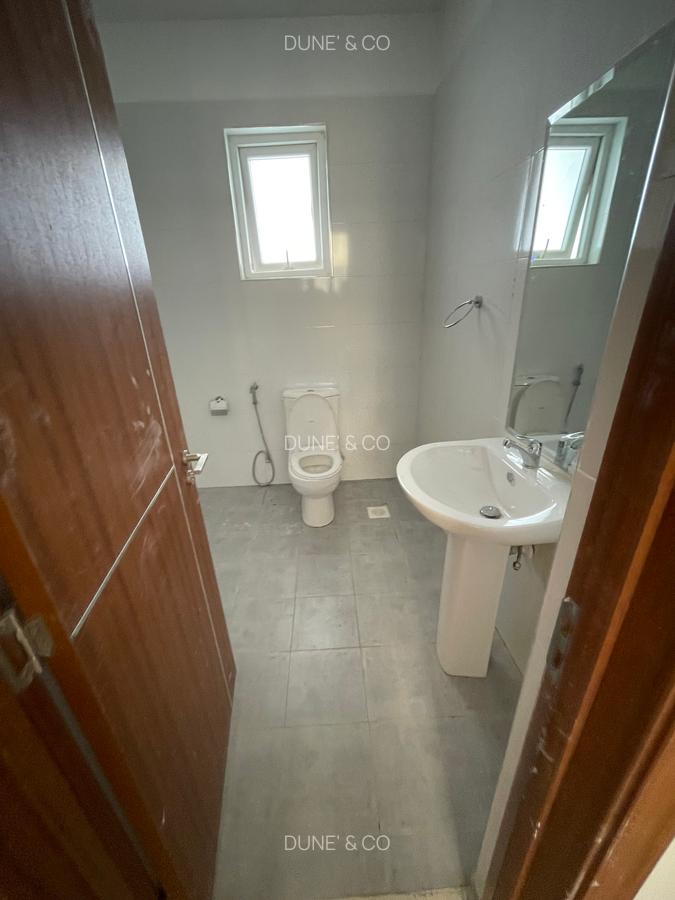 3 Bed Apartment with En Suite in Westlands Area - 9