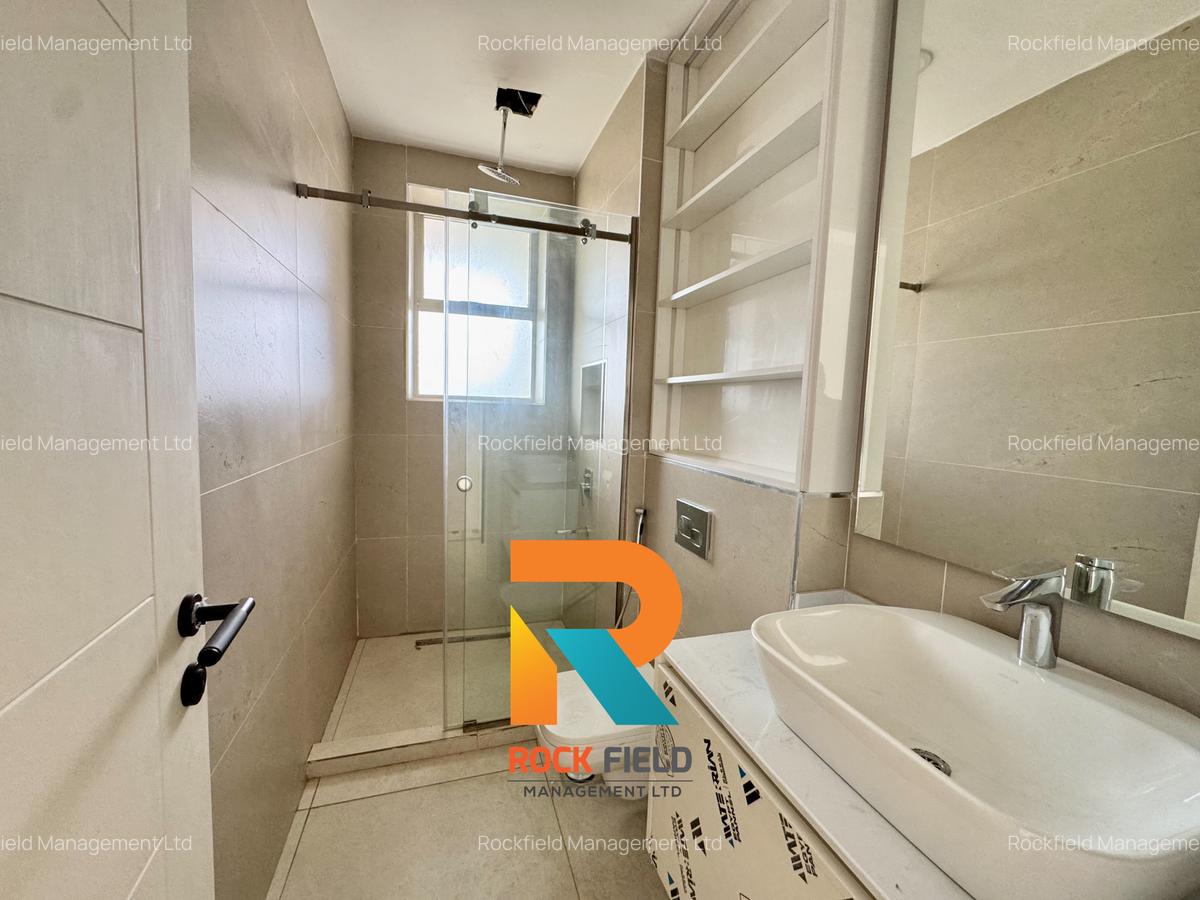 4 Bed Apartment with En Suite in General Mathenge - 19