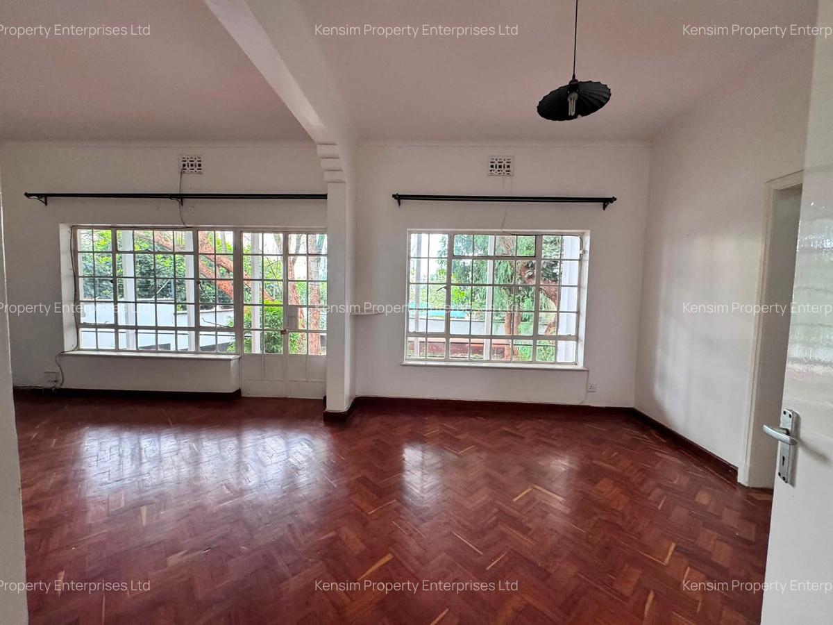4 Bed Townhouse with En Suite in Lavington - 4