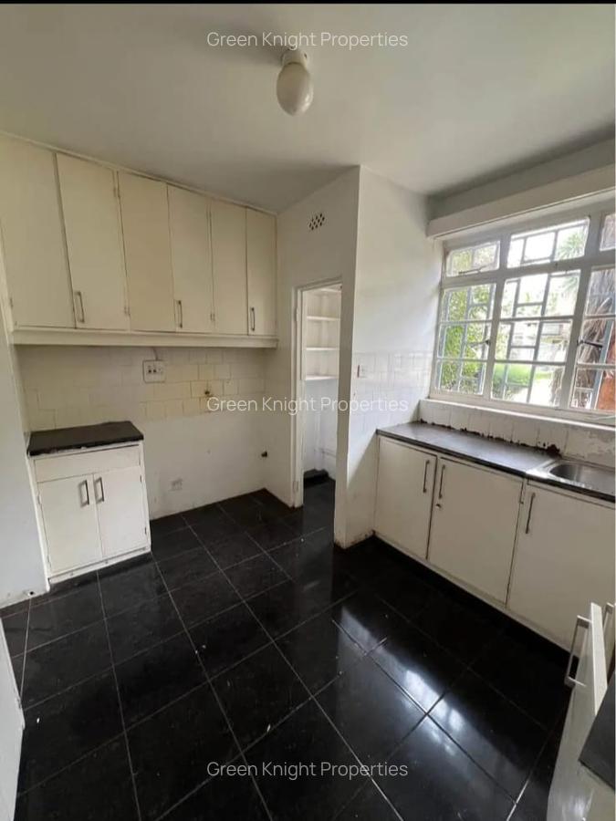 3 Bed Townhouse with En Suite in Westlands Area - 6