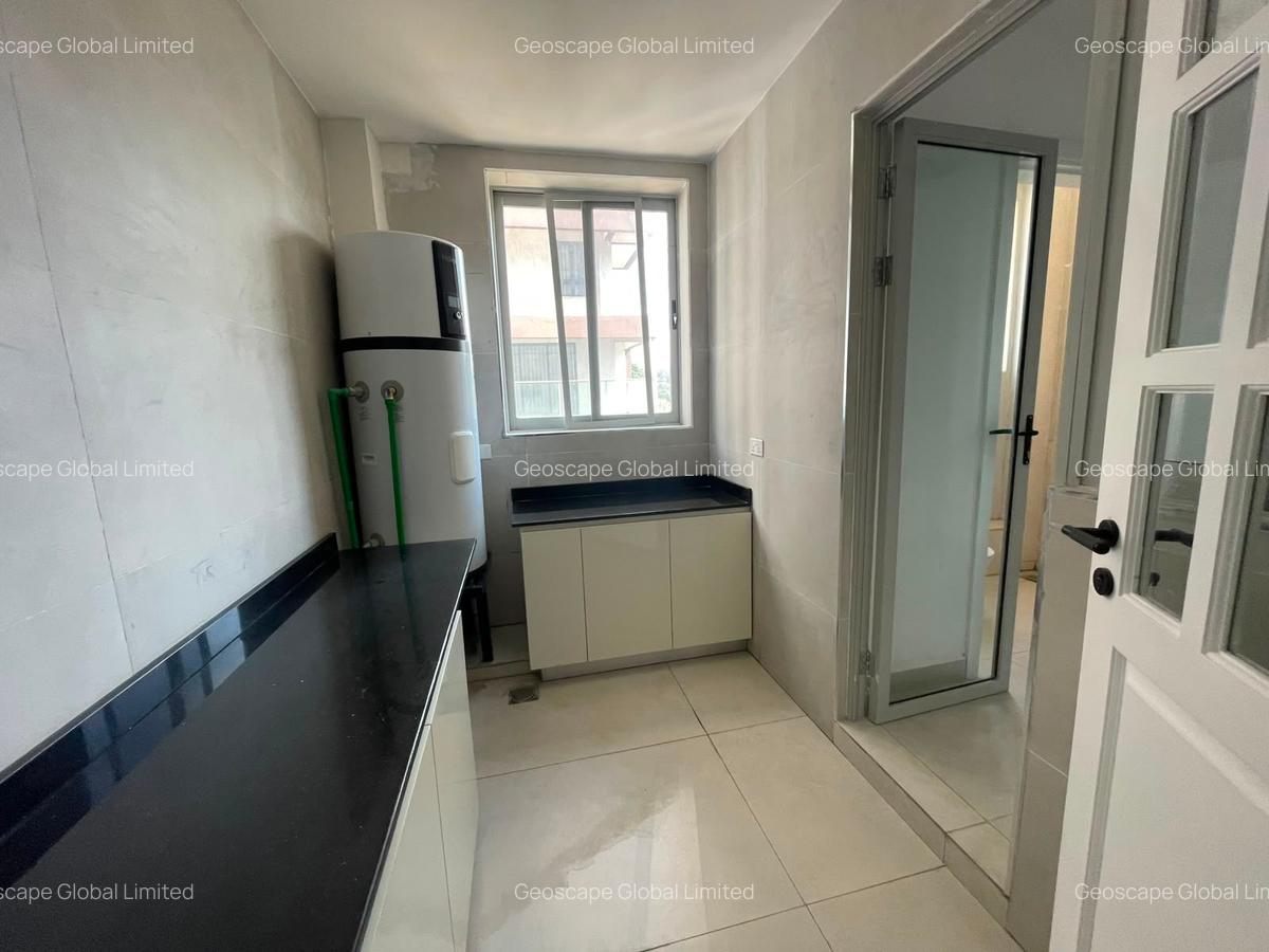 4 Bed Apartment with En Suite in Westlands Area - 6