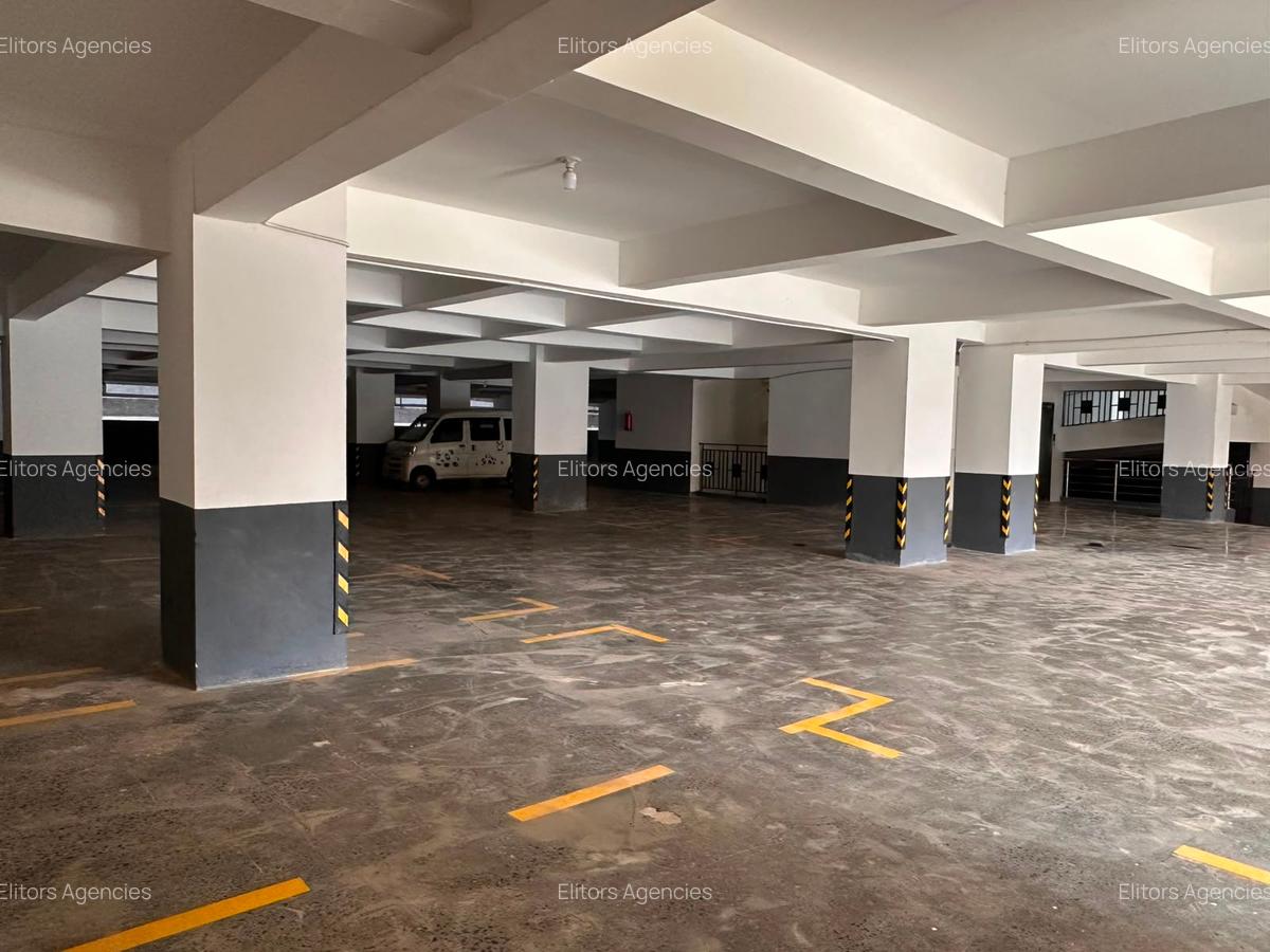 2 Bed Apartment with En Suite at Westlands Toad Near Gtc - 14