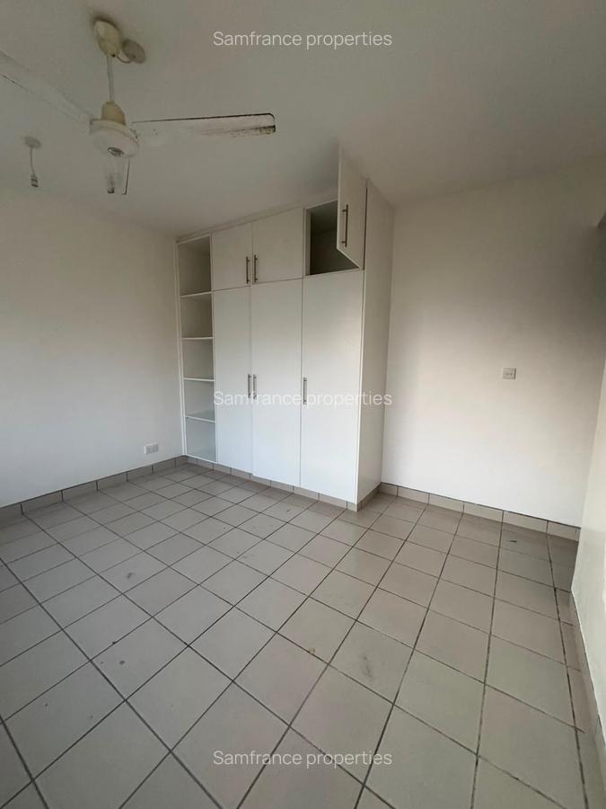 3 Bed Apartment with Borehole at Links Road - 3