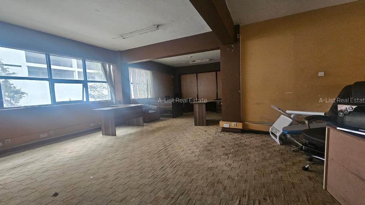 1,600 ft² Commercial Property with Service Charge Included in Kilimani - 6