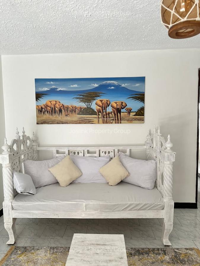 Furnished 5 Bed Apartment with En Suite at Greenwood Drive - 19