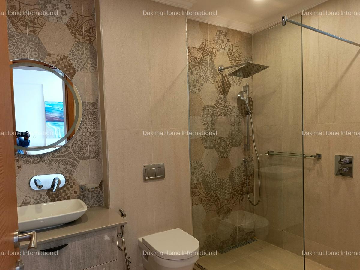 Furnished 2 Bed Apartment with En Suite in Parklands - 11