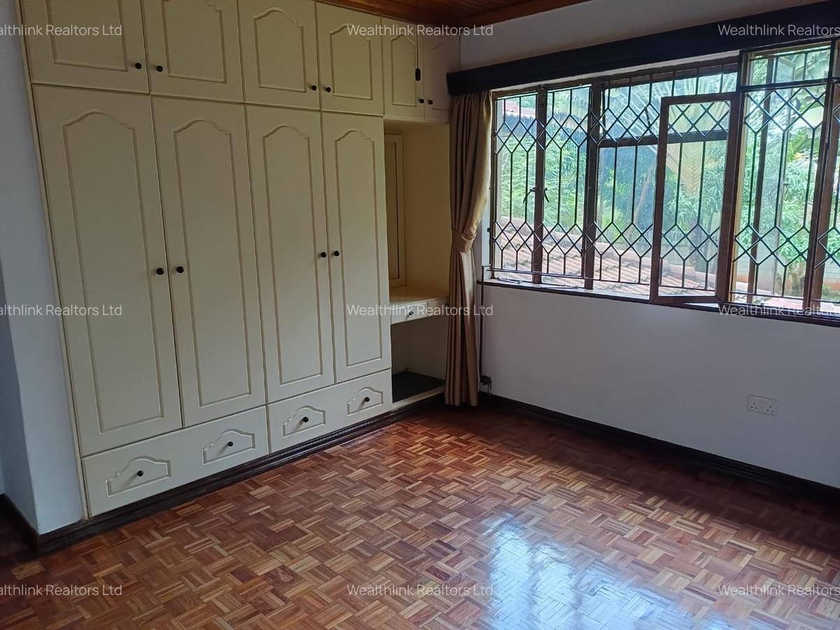 5 Bed House with En Suite at Runda - 7