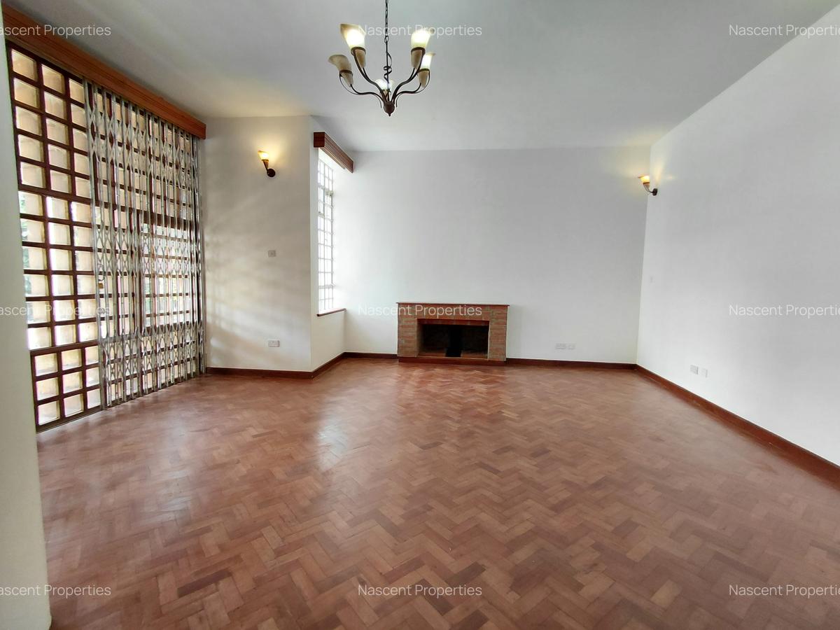 4 Bed House with En Suite in Runda - 15