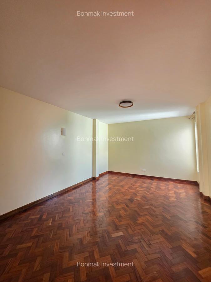 5 Bed Townhouse with En Suite at Lavington Green - 14