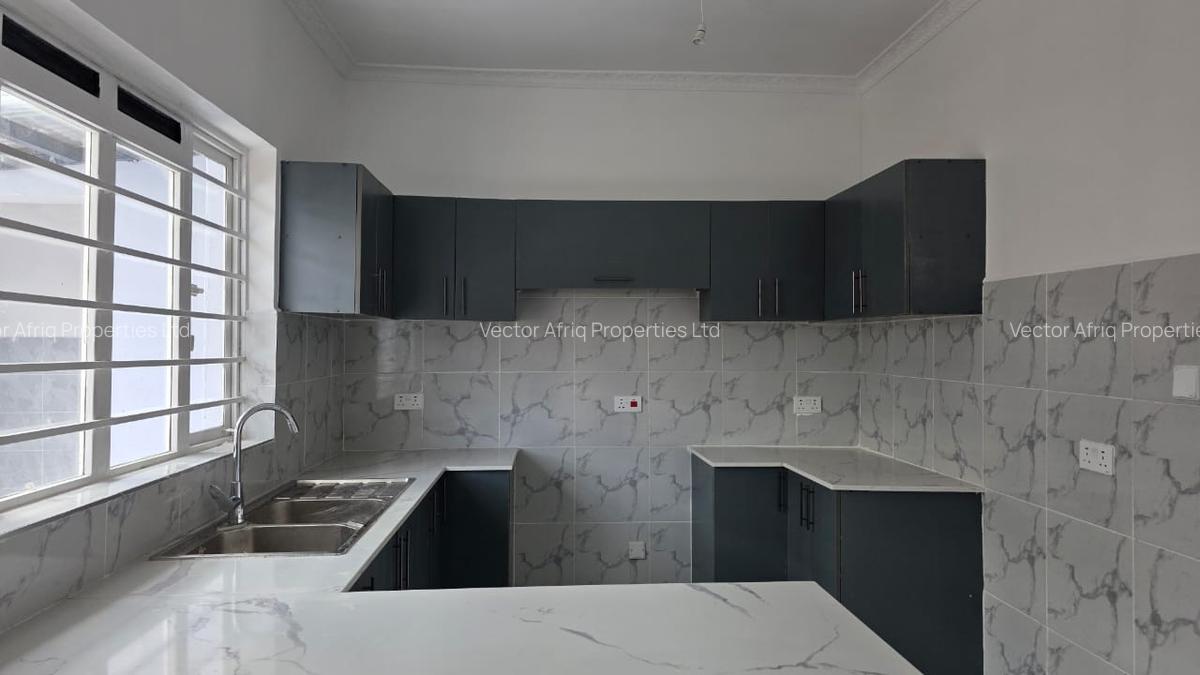 3 Bed House with En Suite in Kitengela - 4