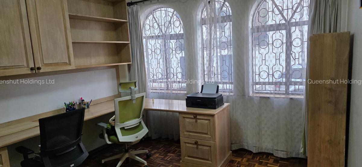 5 Bed Townhouse with En Suite in Westlands Area - 17