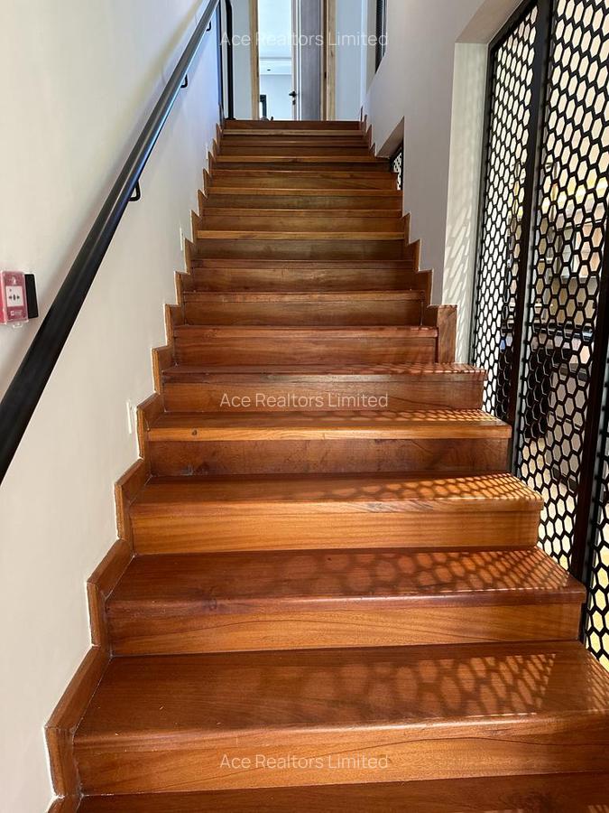 4 Bed Townhouse with En Suite at Jacaranda Avenue - 12