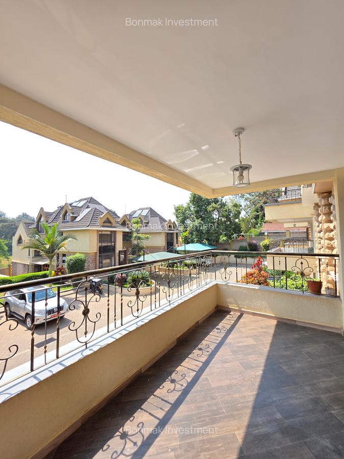 5 Bed Townhouse with En Suite at Convent Drive - 10