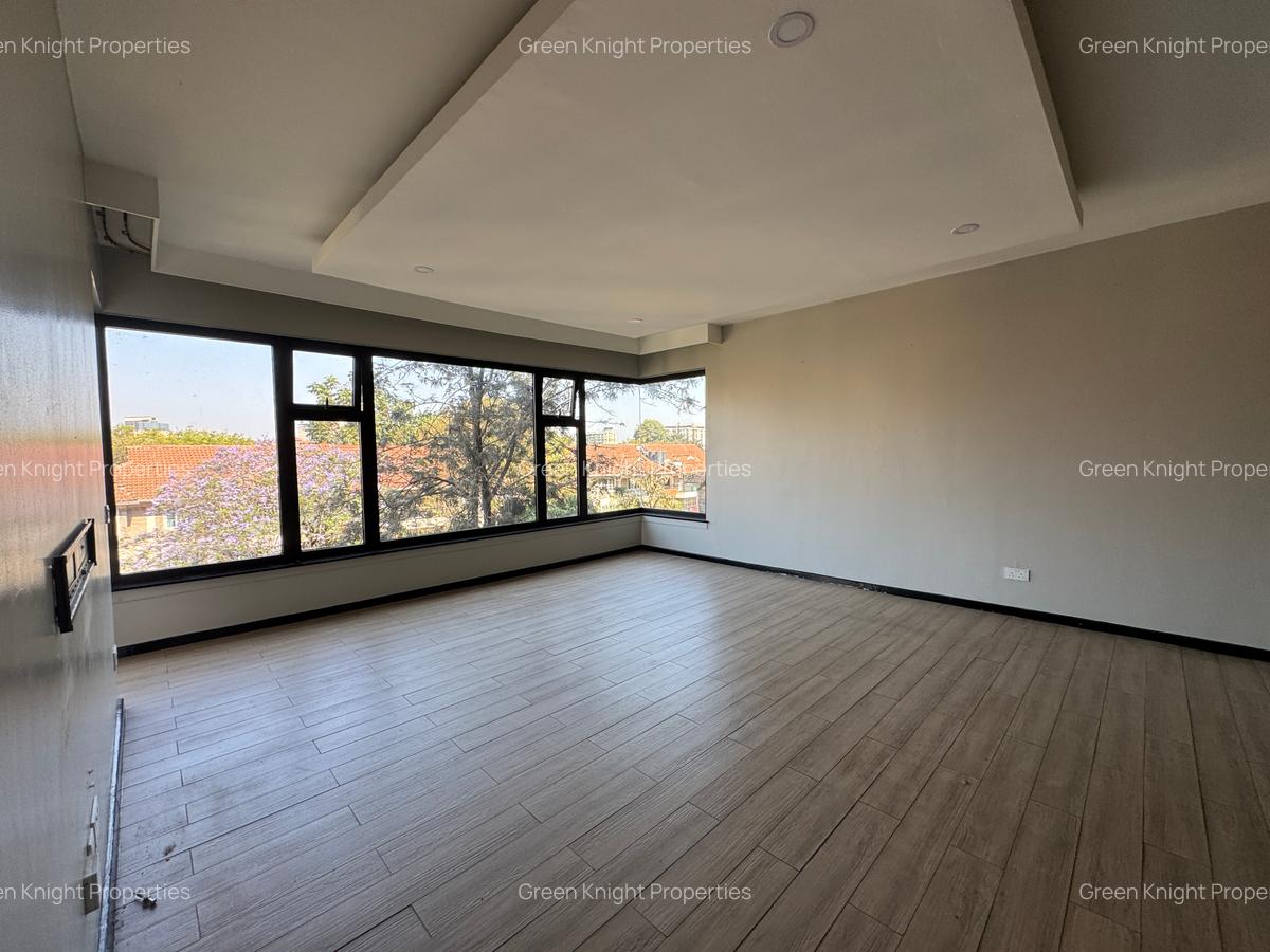 Serviced 2 Bed Apartment with En Suite in Lavington - 8