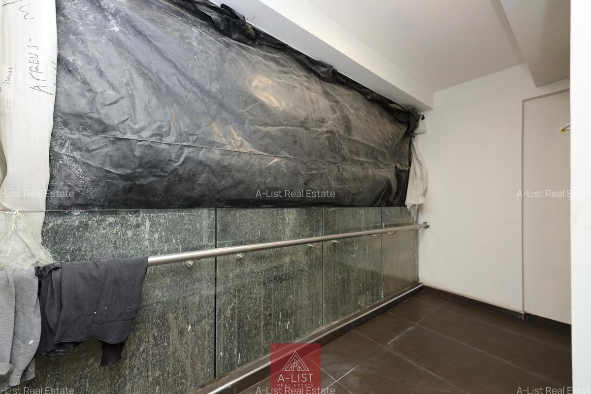 2 Bed Apartment with Swimming Pool at Brookside Grove - 16