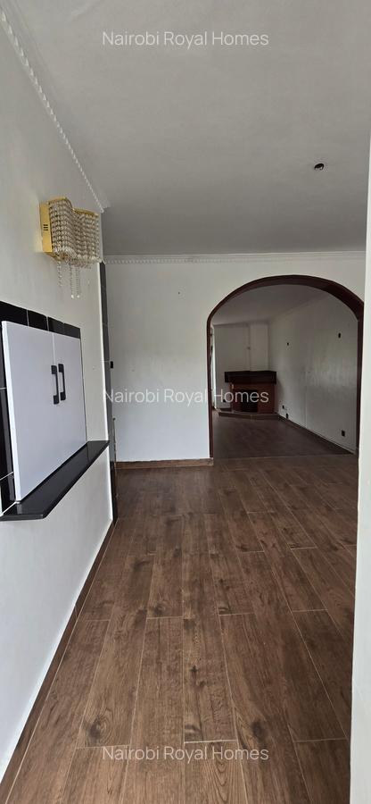 5 Bed Townhouse with En Suite at Lavington Off Convent Drive - 8