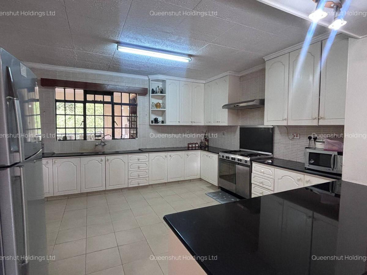 4 Bed Apartment with En Suite in Westlands Area - 8