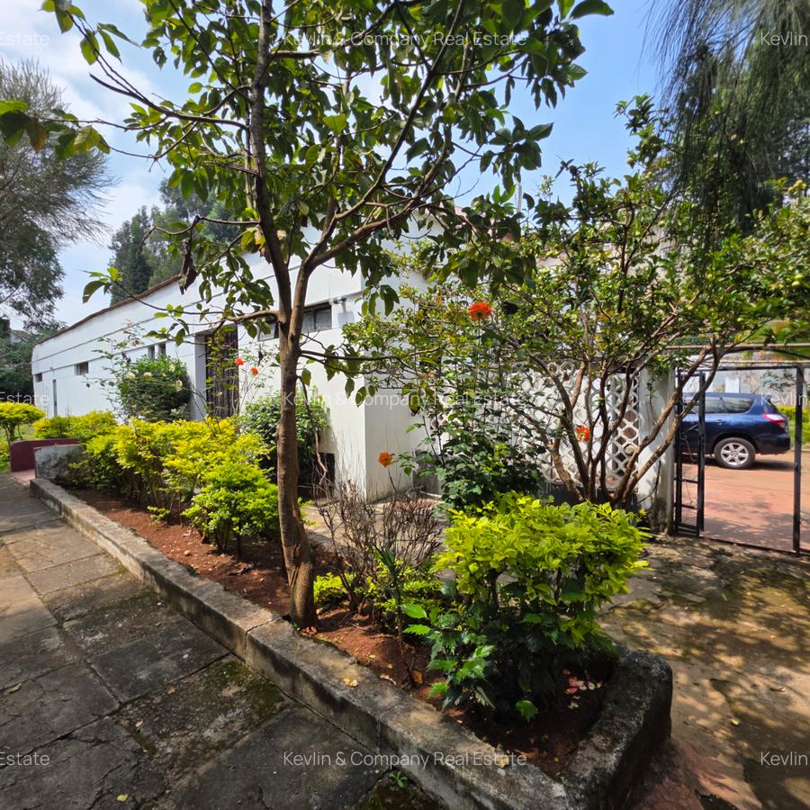 Commercial Property with Service Charge Included in Lavington - 8