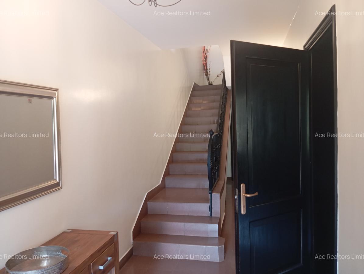 3 Bed Townhouse with En Suite at Grevellia Grove - 19