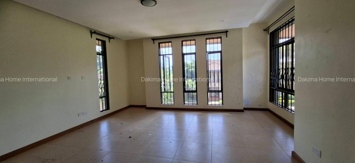 4 Bed Townhouse with En Suite in Runda - 11