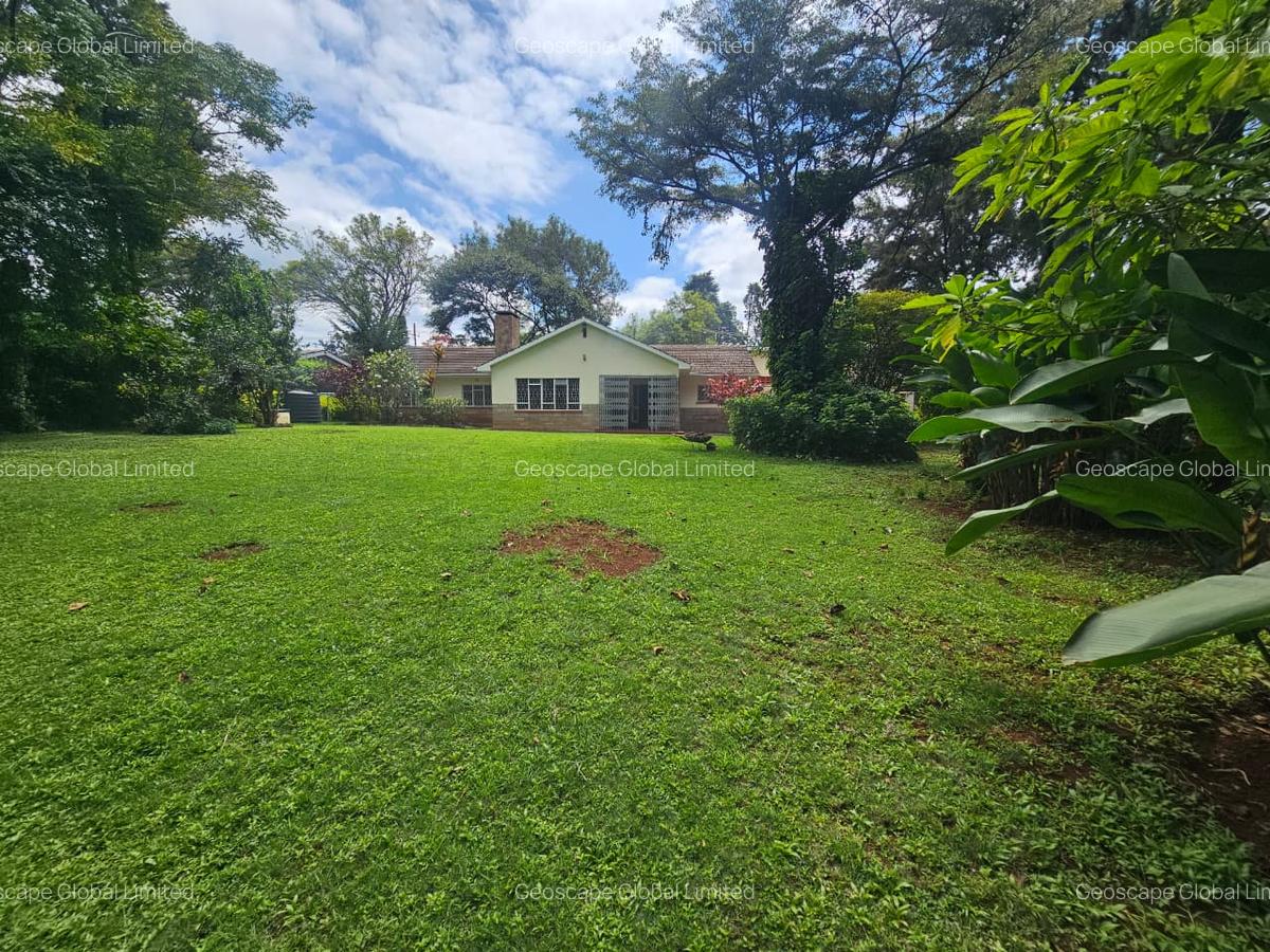 4 Bed House with En Suite in Runda - 1
