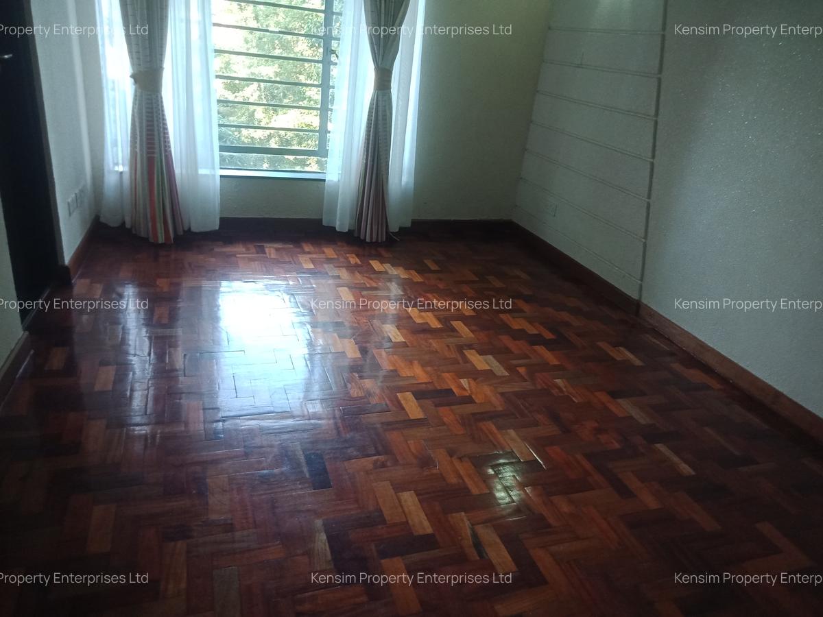 5 Bed Townhouse with En Suite in Kitisuru - 14