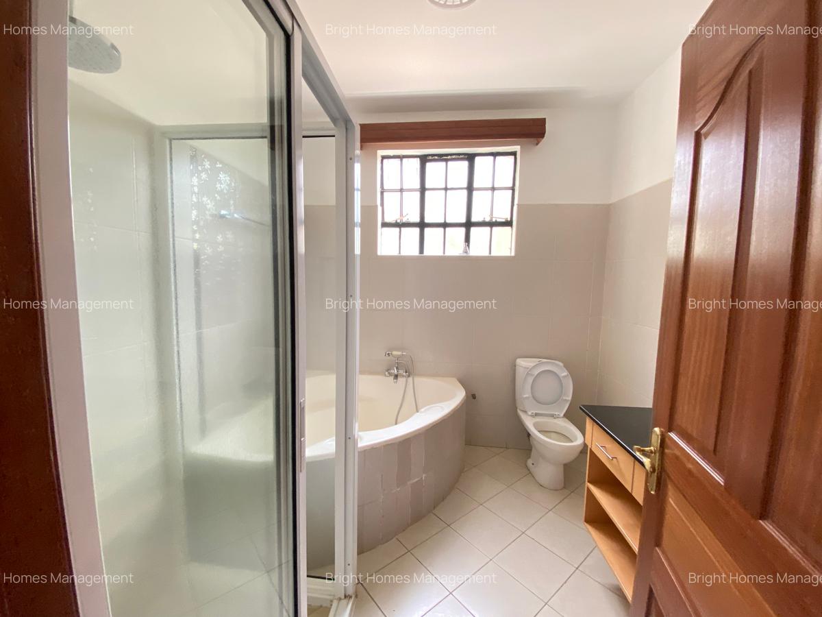 3 Bed Apartment with En Suite in Westlands Area - 11