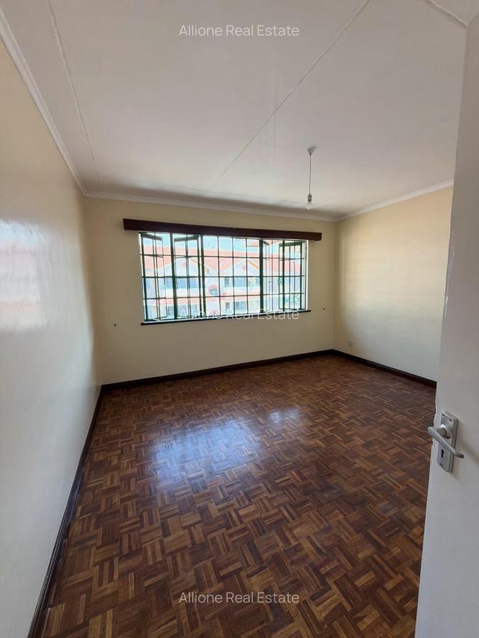 4 Bed Apartment with Parking at Off - Dennis Pritt Road - 13