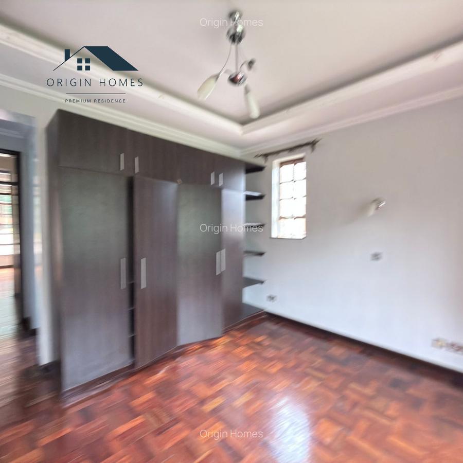 5 Bed Townhouse with En Suite at Rosslyn - 11