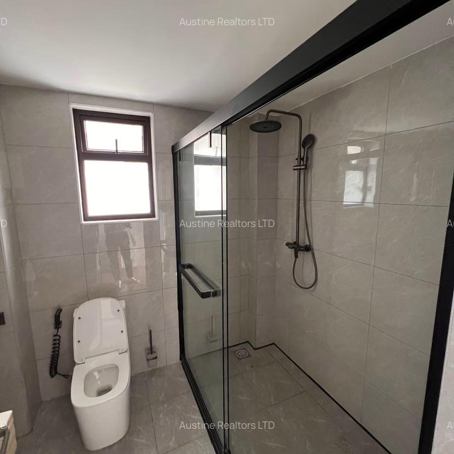3 Bed Apartment with En Suite at Riverside Drive - 15