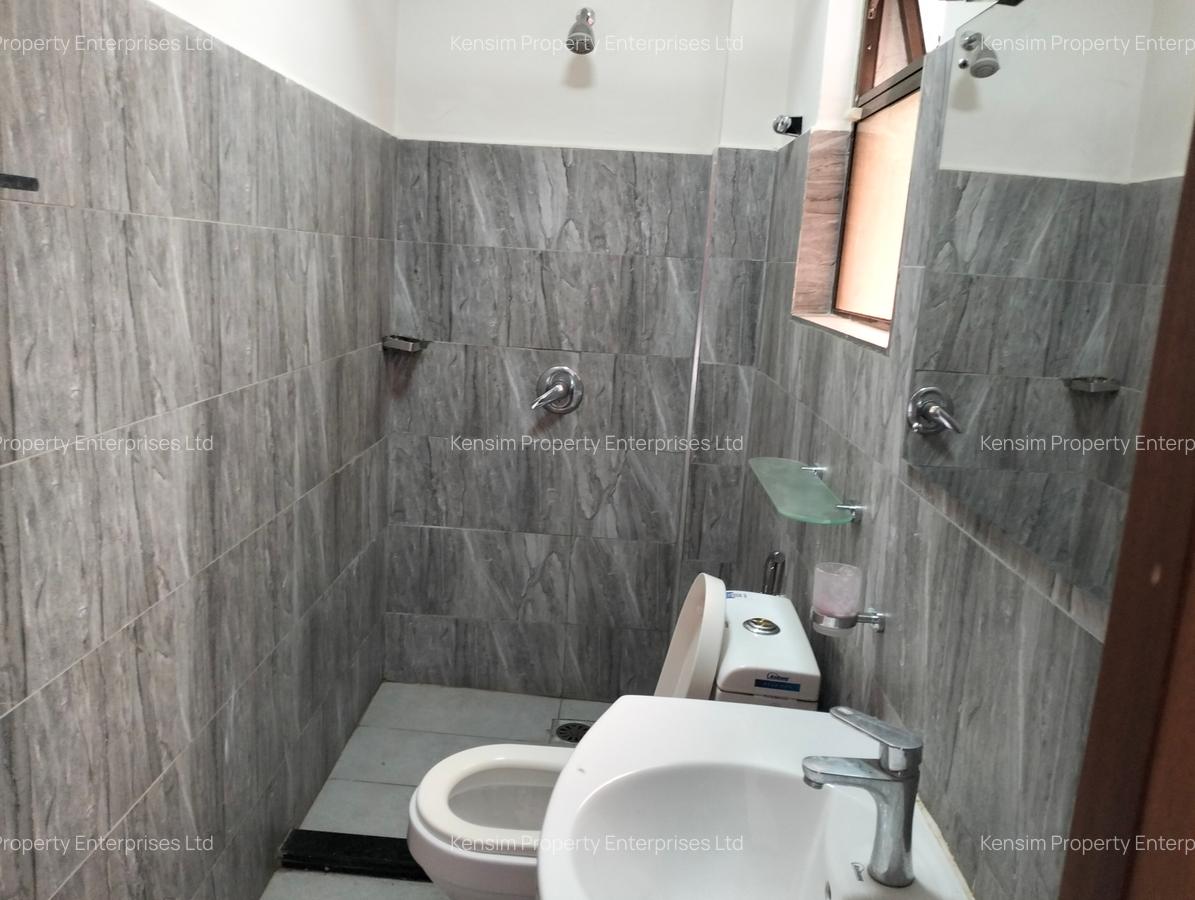 4 Bed Townhouse with En Suite in Lavington - 11