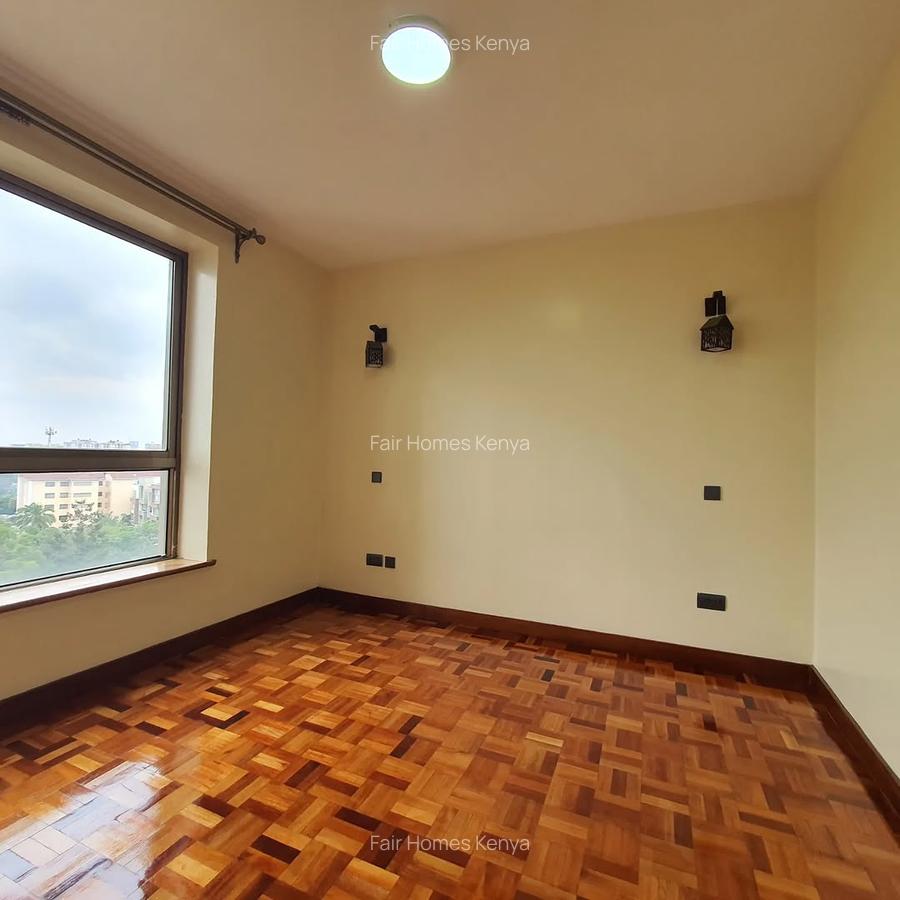 3 Bed Apartment with En Suite at Othaya Road - 14
