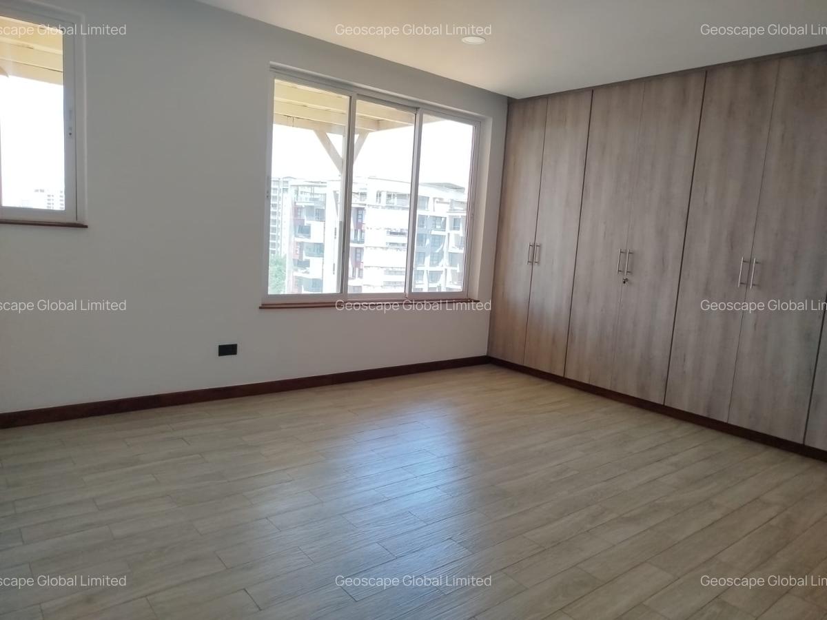 4 Bed Apartment with En Suite in General Mathenge - 4