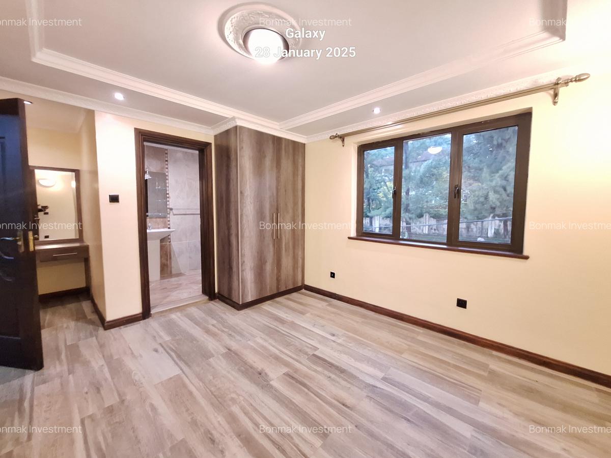 4 Bed Townhouse with En Suite at Off James Gichuru - 10