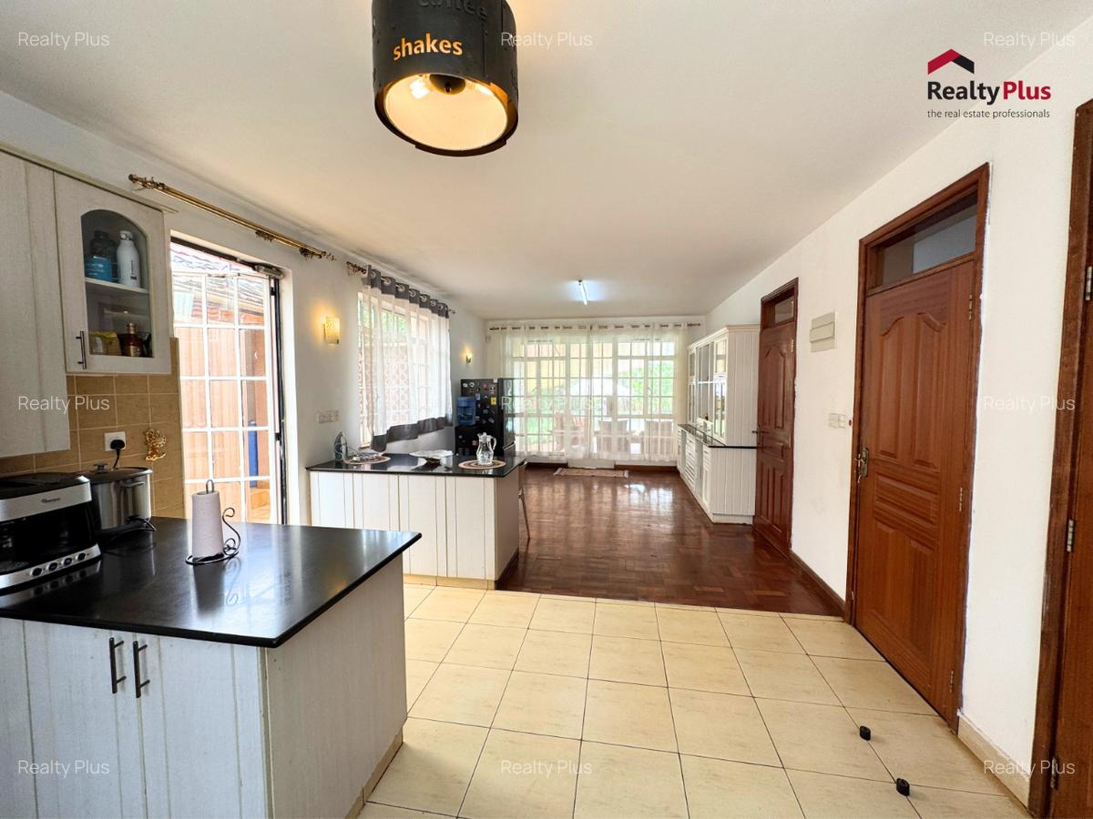 4 Bed Townhouse with En Suite in Runda - 12