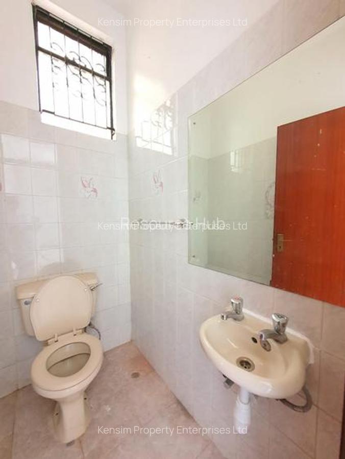 4 Bed Townhouse with En Suite in Spring Valley - 18