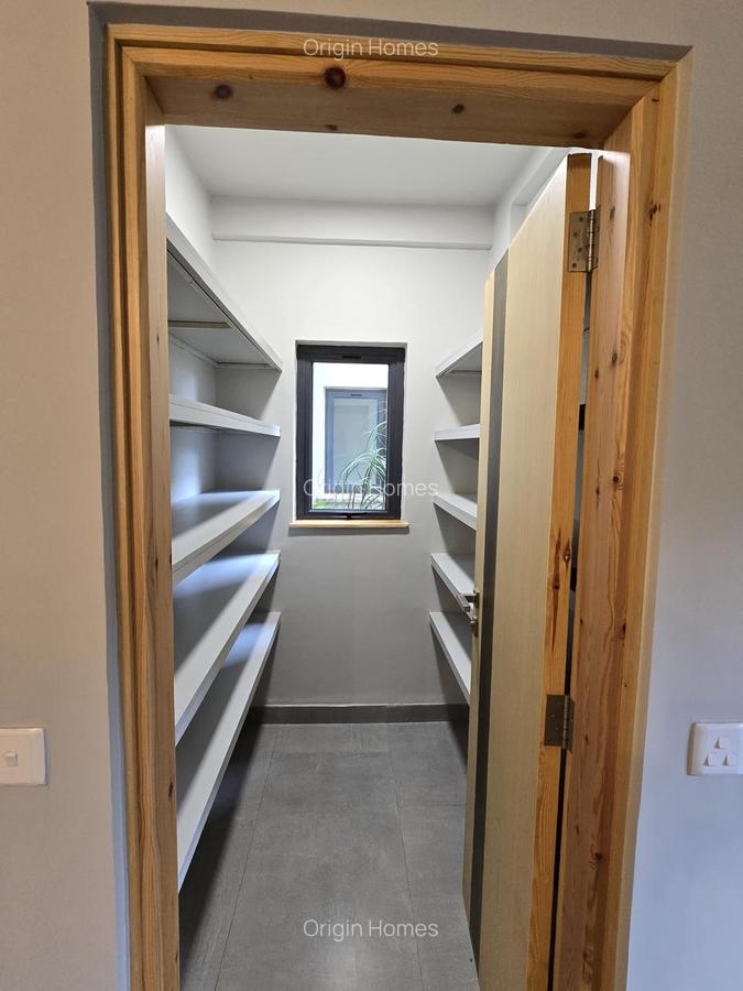 3 Bed Apartment with En Suite at Kileleshwa - 5