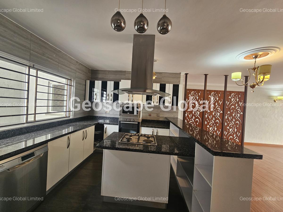 3 Bed Apartment with En Suite in Kileleshwa - 11