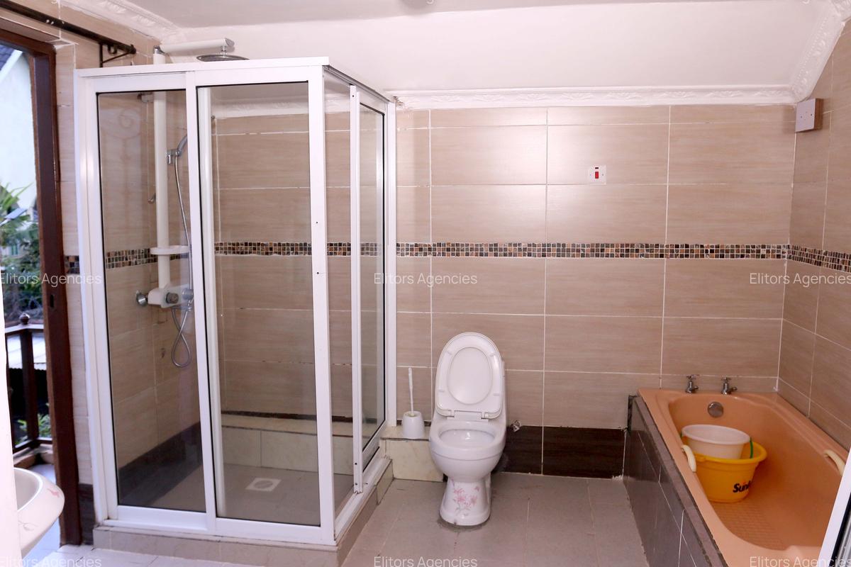 5 Bed Townhouse with En Suite at Eastern Bypass - 16